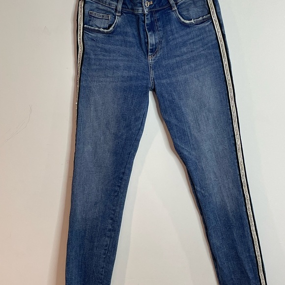 Zara Denim - Zara trafaluc Denim Womens Blue White Stripe Black Skinny Raw Hem Jeans Size 4